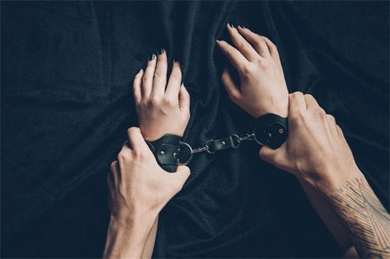 【西檬之家】字母圈新人如何入门？解读BDSM核心术语与SSC原则